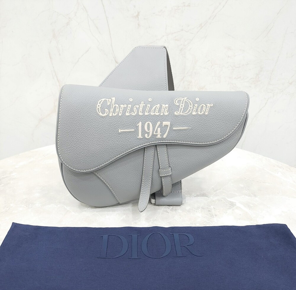 [럭스유] (새상품) 디올 1947 스티치 그레이 그레인 새들백
