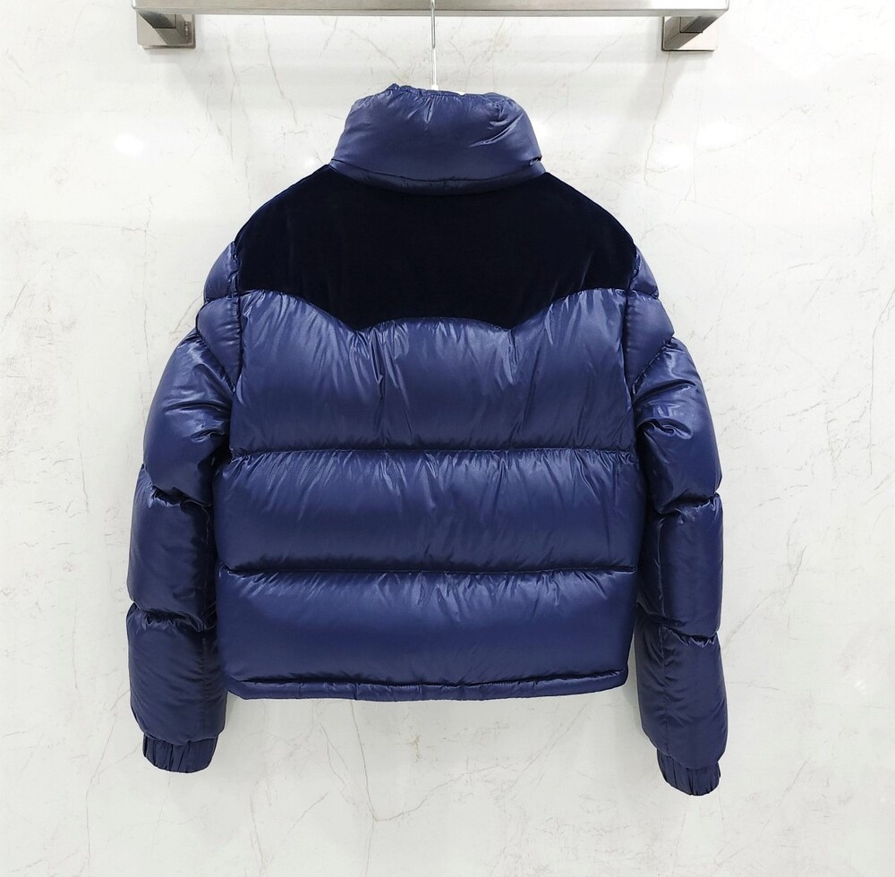 [럭스유] 0 / 몽클레어 나르마다 쇼트 다운 패딩 I20931A00101