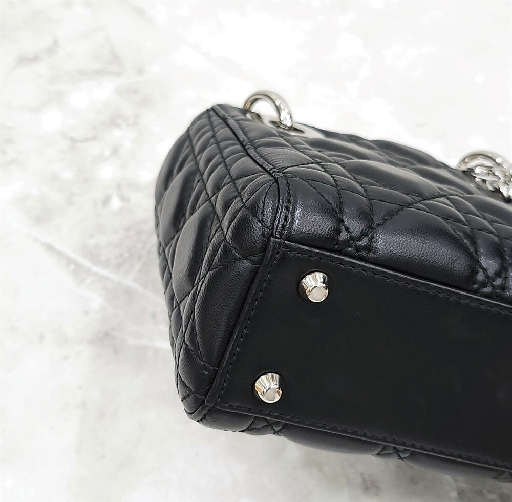 [럭스유] 디올 레이디 디올 미니 백 블랙 까나쥬