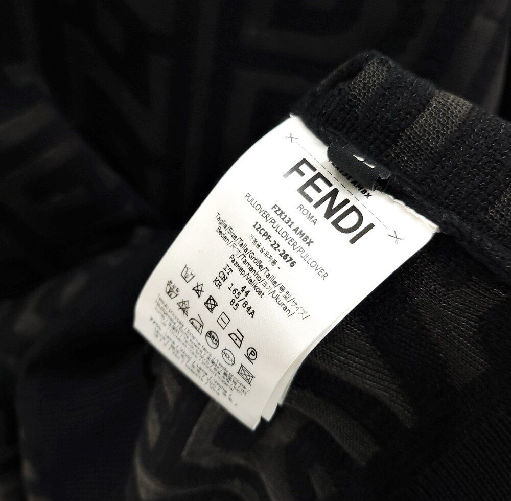 [럭스유] (새상품) 44 / 펜디 로고 로마 풀오버 니트 FZX131