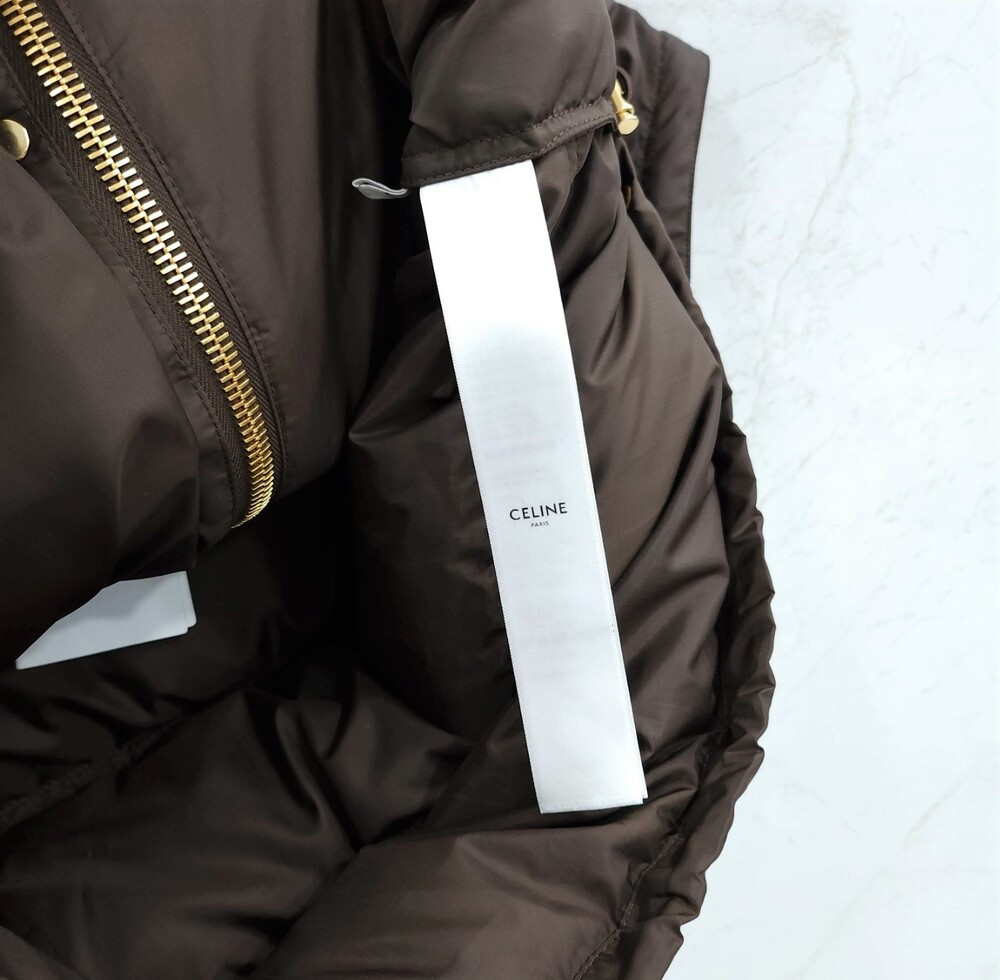 [럭스유] (새상품) 40 / 셀린느 트리오페 크롭 다운 패딩 2W661901V