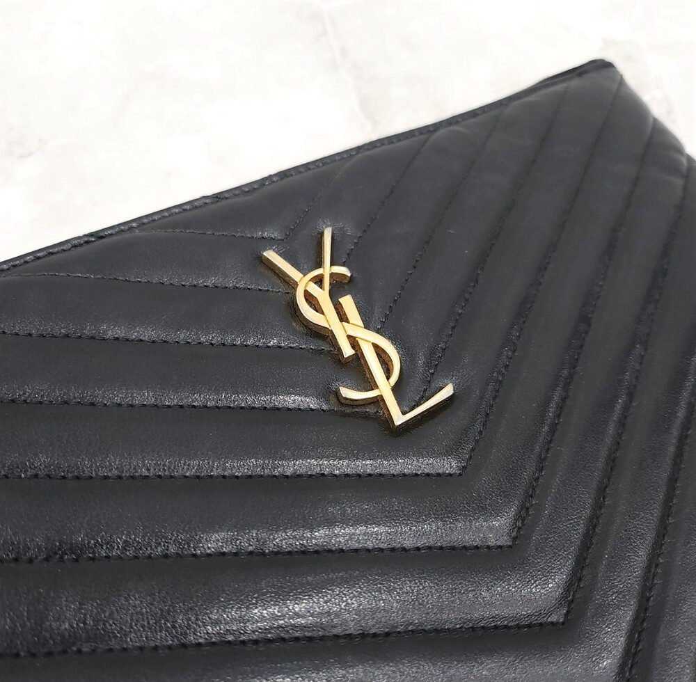 [럭스유] 생로랑 마틀라세 레더 스트랩 클러치