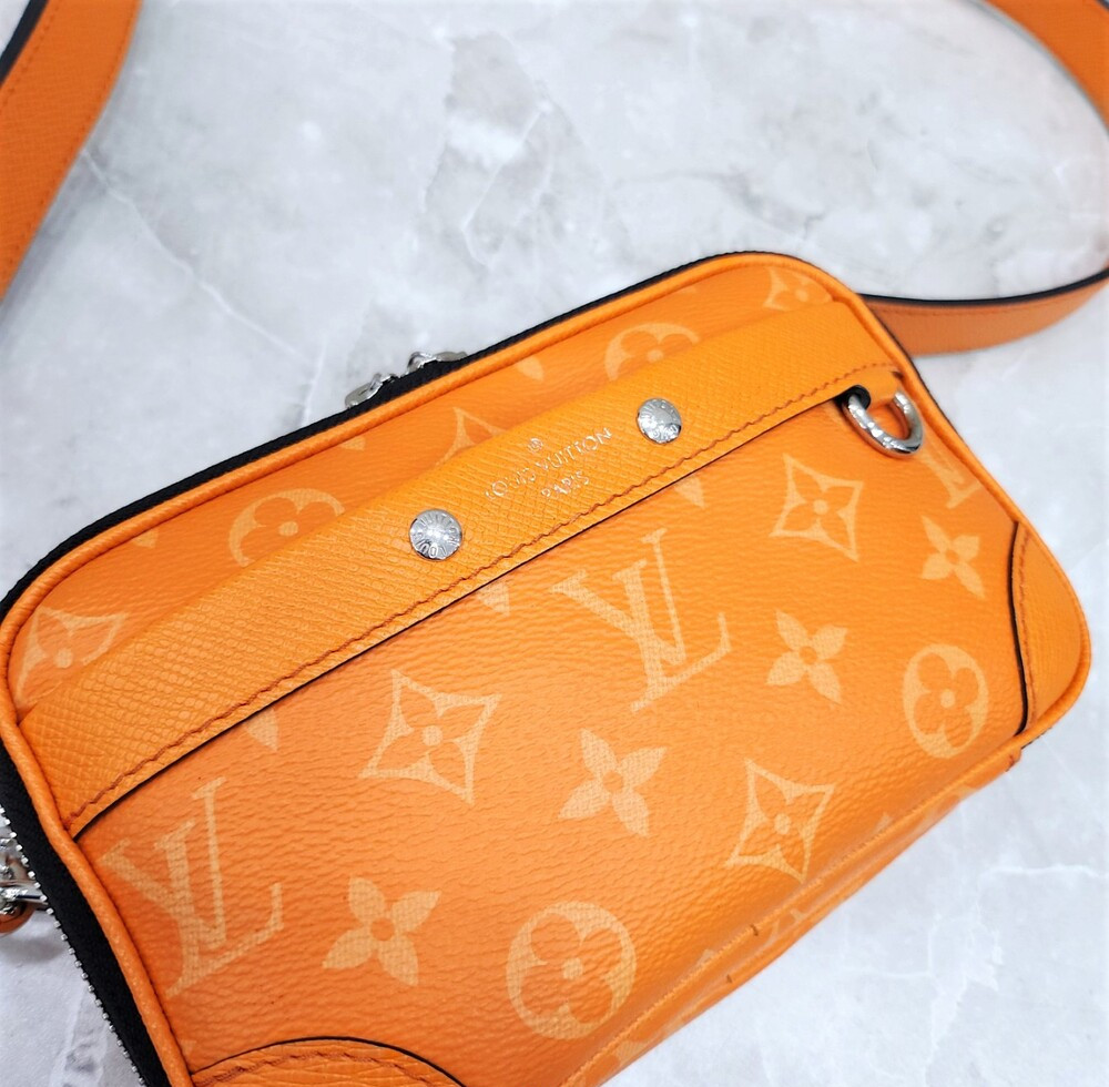 [럭스유] 루이비통 나노 알파 모노그램 크로스백 M31073