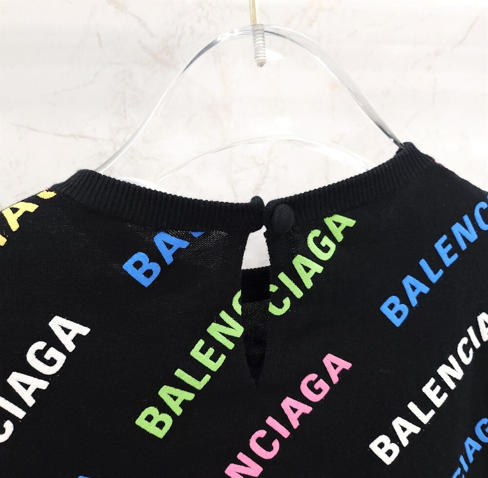 [럭스유] S / 발렌시아가 로고 올오버 니트 695458