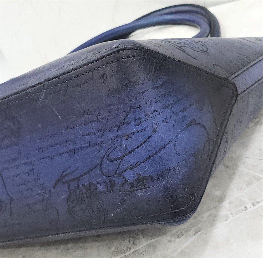 [럭스유] 벨루티 유토피아 블루 스크리토 레더 토트백