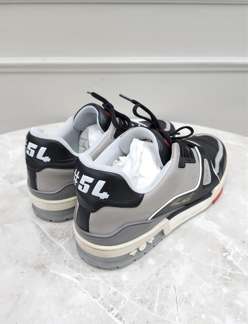 [럭스유] 8 / 루이비통 LV 트레이너 스니커즈