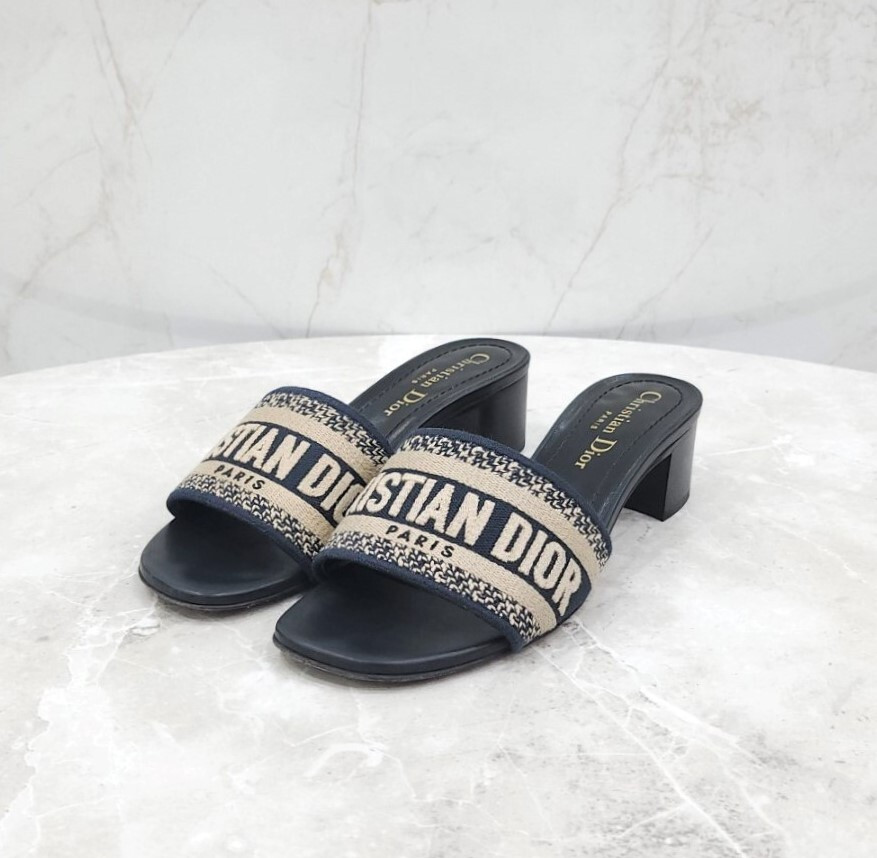 [럭스유] 34 / 디올 딥블루 자수 코튼 디웨이 뮬 힐 슬라이드 KCQ244ERC