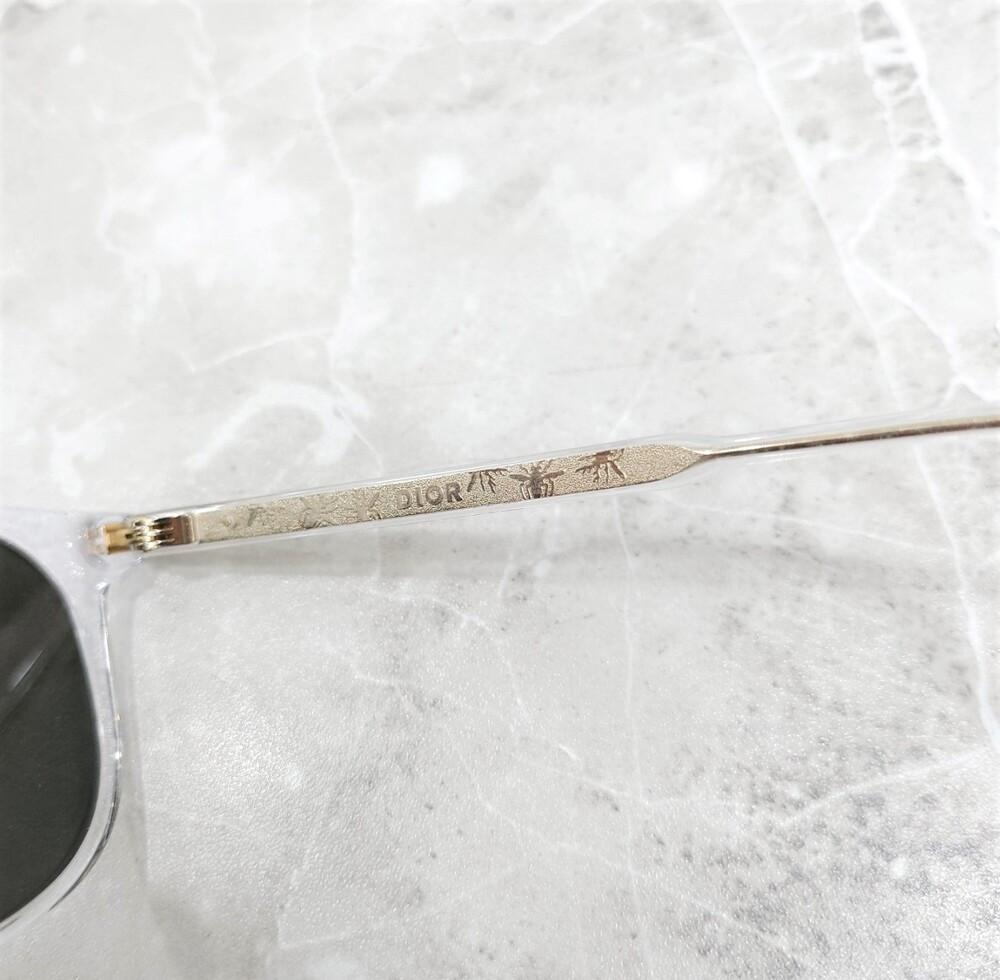 [럭스유] 디올 투명 골드테 로고 선글라스