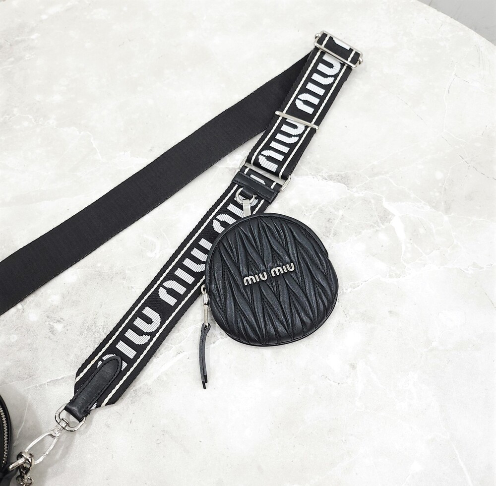 [럭스유] 미우미우 라운드 마틀라세 로고 스트랩 멀티 숄더백 5BH191