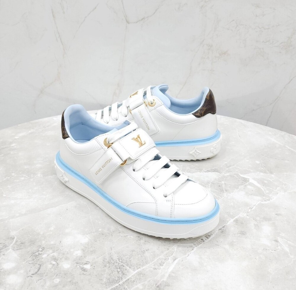 [럭스유] 38 / 루이비통 LV 타임아웃 스니커즈