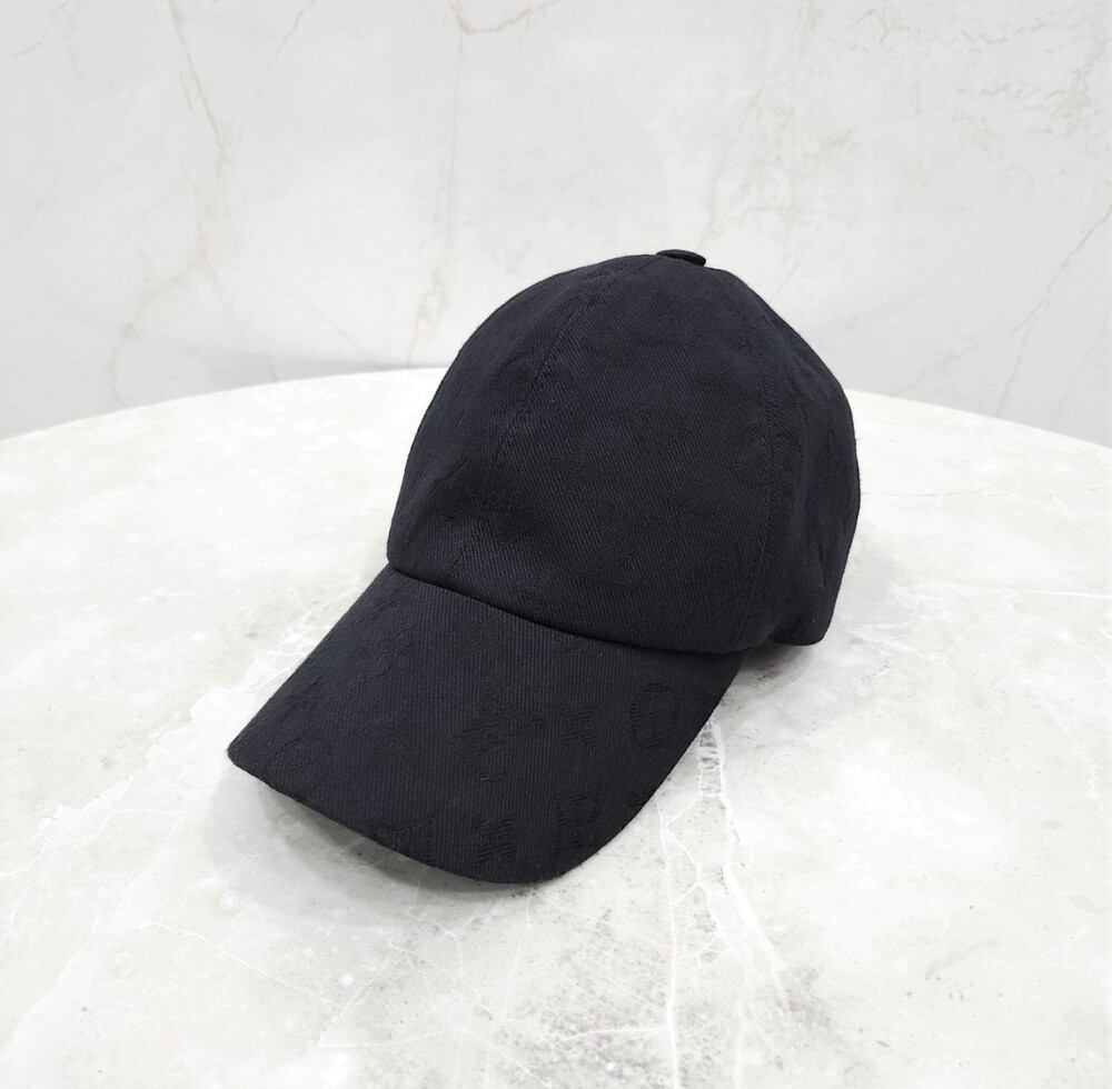 [럭스유] 루이비통 블랙 모노그램 데님 에센셜 볼캡 58