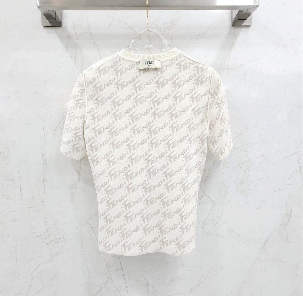 [럭스유] 34 / 펜디 화이트 비스코스 리버서블 니트