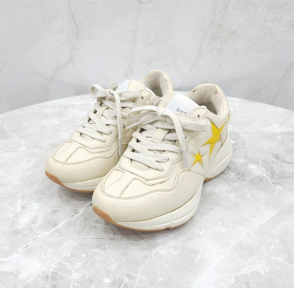 [럭스유] 34 / 구찌 스타패치 라이톤 스니커즈