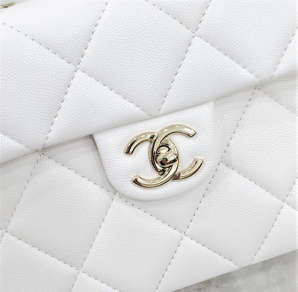 [럭스유] 샤넬 24P CC로고 레트로 트위스트 미듐 탑핸들 백 AS4711