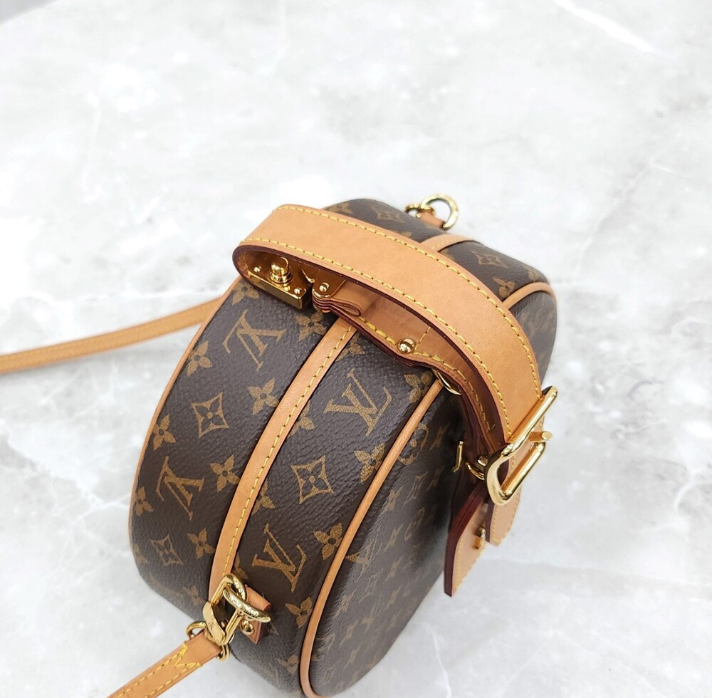 [럭스유] 루이비통 쁘띠뜨 부아뜨 샤포 크로스백 M43514