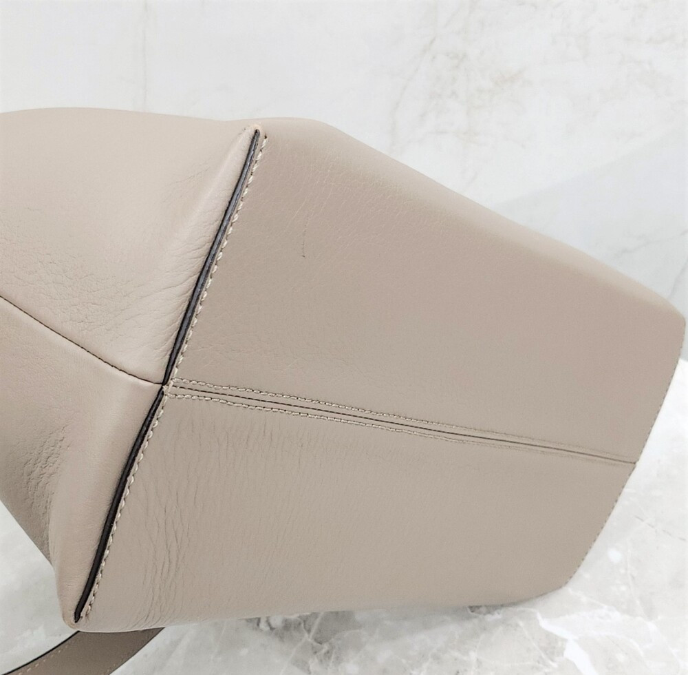 [럭스유] 펜디 바이더웨이 토트 숄더백 8BL125