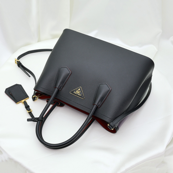 Prada(프라다) 1BG887 블랙 사피아노 퀴르 금장 트라이앵글 로고 두블레 스몰 2WAY