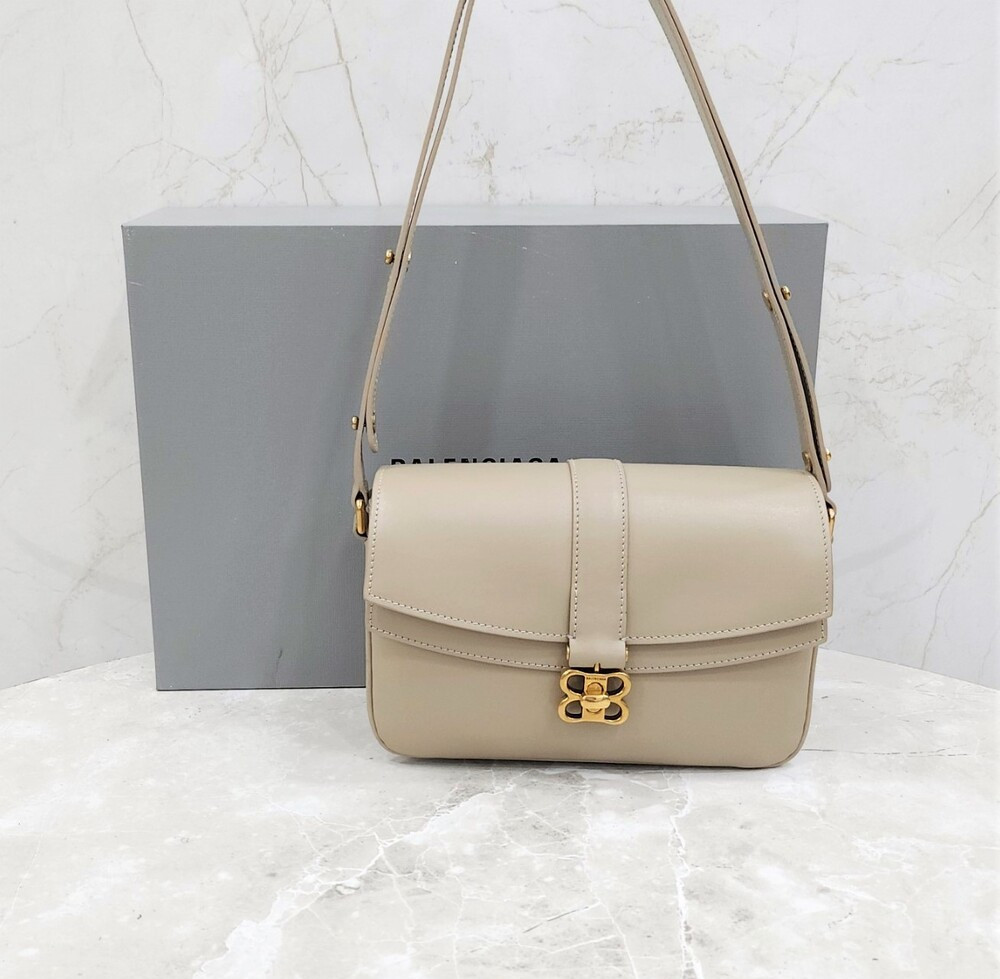 [럭스유] 발렌시아가 레이디 BB 플랩백