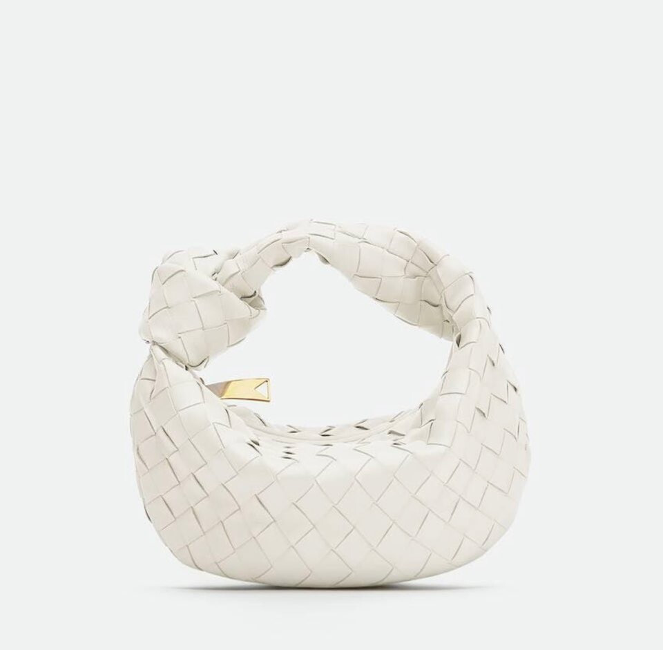 [럭스유] 보테가베네타 화이트 인트레치아토 미니 조디 호보백 651876