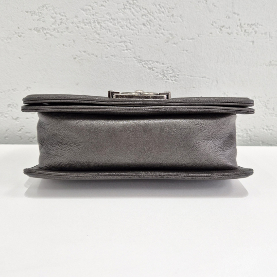 샤넬 한정판 보이백 스몰 빈티지은장 숄더백