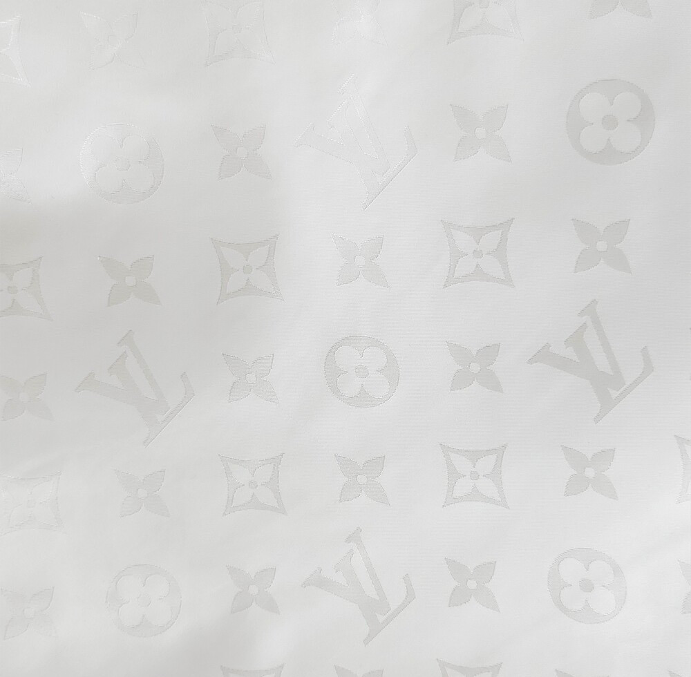 [럭스유] 46 / 루이비통 모노그램 리버서블 나일론 윈드 브레이커