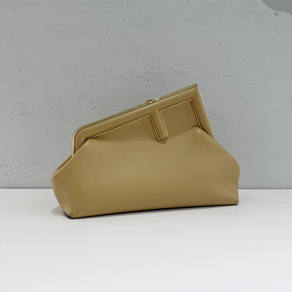 펜디 퍼스트 금장 스몰 숄더백 8BP129