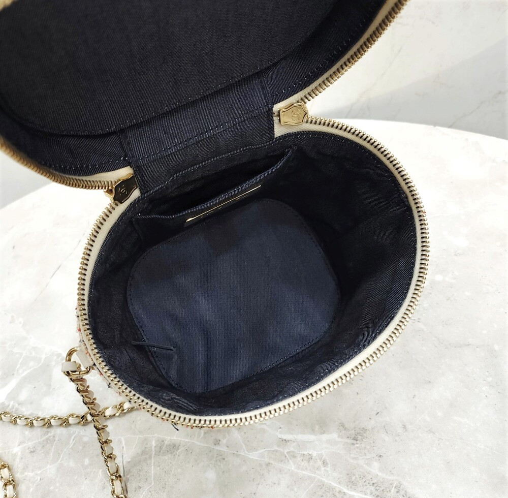 [럭스유] 샤넬 CC로고 트위드 베니티 코스메틱 백 AS0323