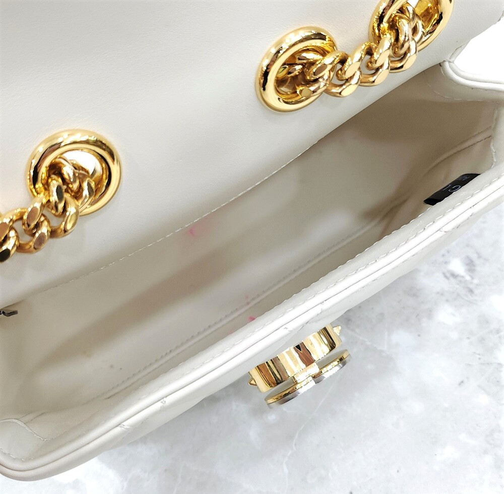 [럭스유] 구찌 화이트 인터로킹 G 체인 숄더백 740834