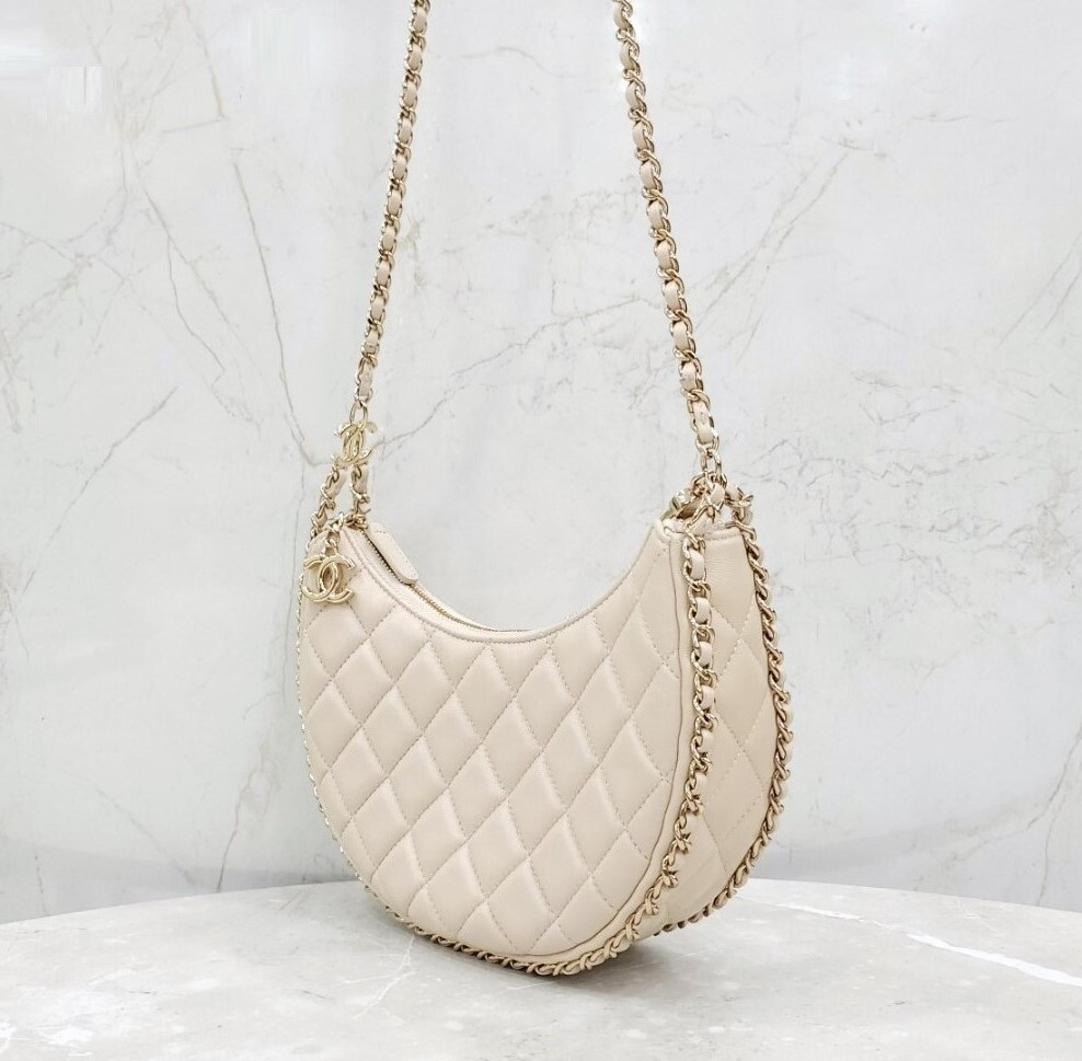 [럭스유] 샤넬 뉴문 호보백 스몰 에크루 샴페인골드 신형내장칩 AS3917