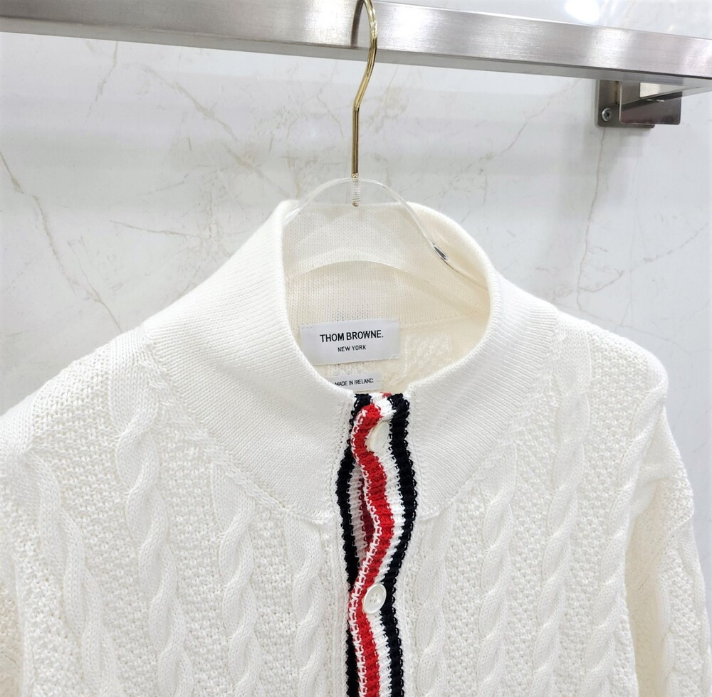 [럭스유] 4 / 톰브라운 삼선 헤리티지 케이블 가디건 화이트 MKJ066A