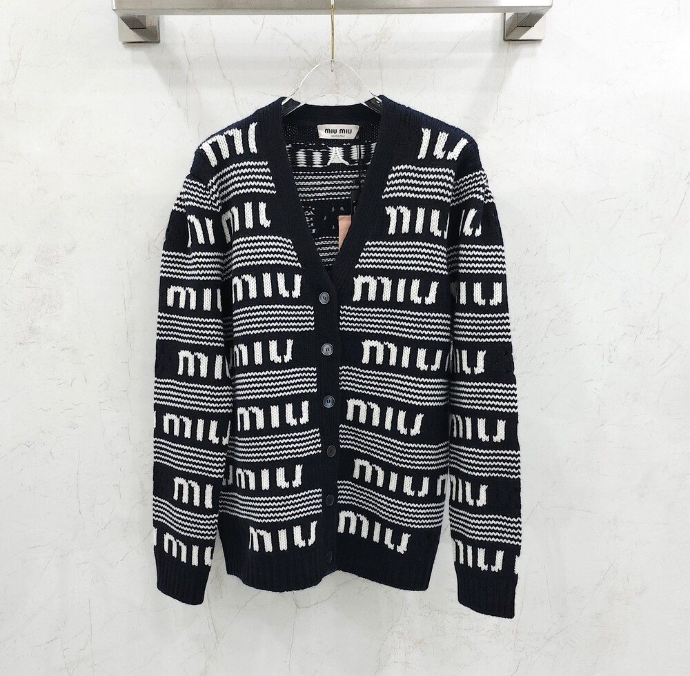 [럭스유] (새상품) 36 / 미우미우 로고 스트라이프 캐시미어 가디건 MMF685