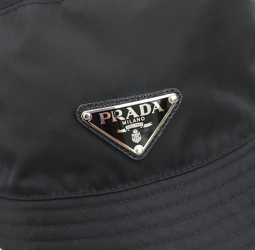 [럭스유] 프라다 삼각로고 나일론 버킷햇 L 1HC137