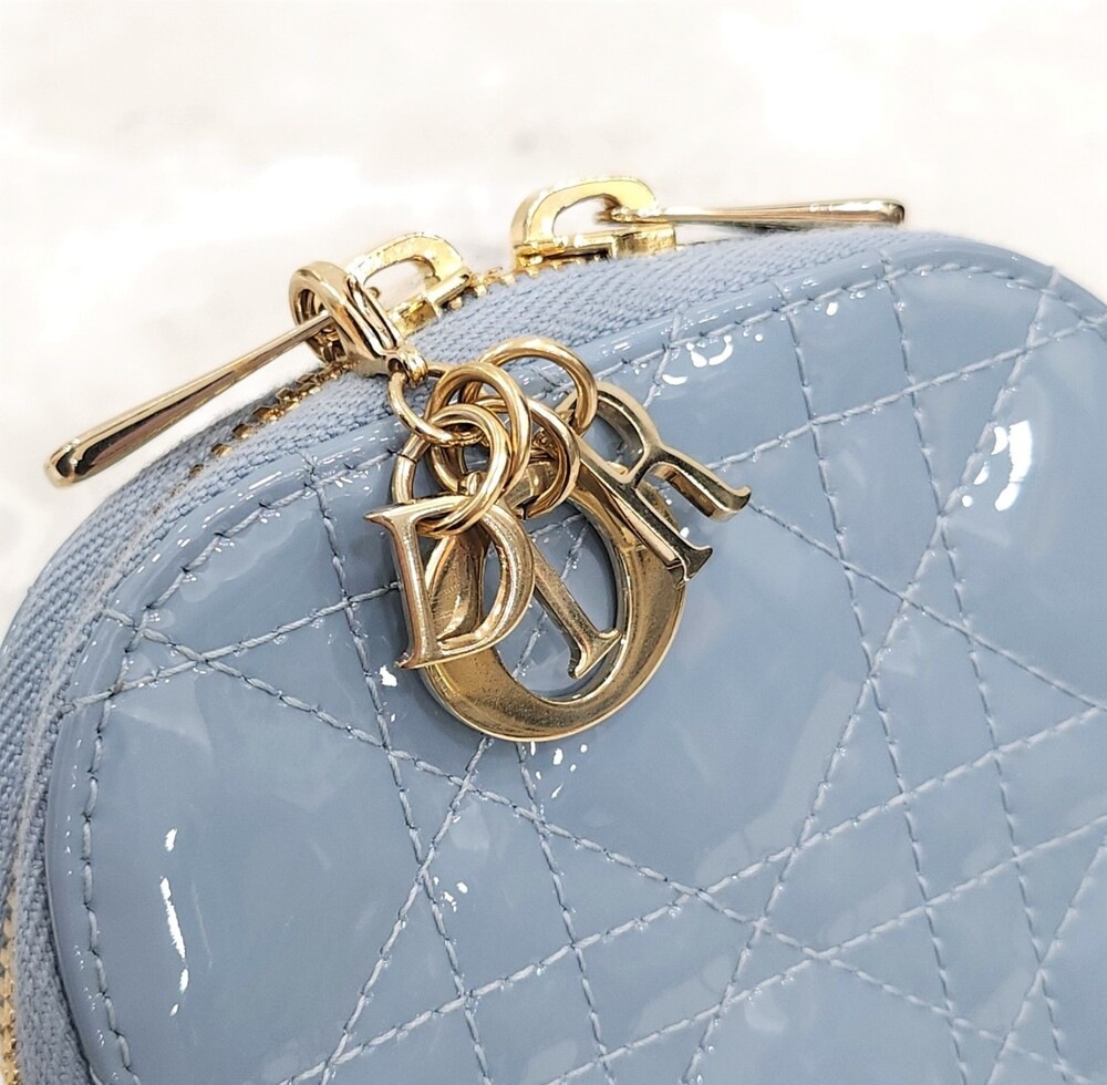 [럭스유] 디올 레이디 디올 콜인 폰홀더 체인백 클라우드 블루 S0872OVRB