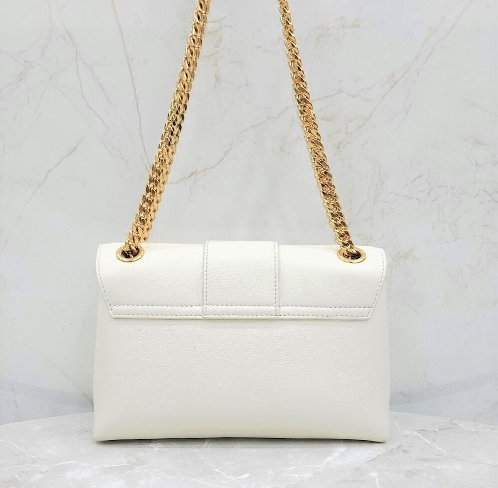 [럭스유] 셀린느 화이트 미니 빅투아르 체인 숄더백 116593FDU