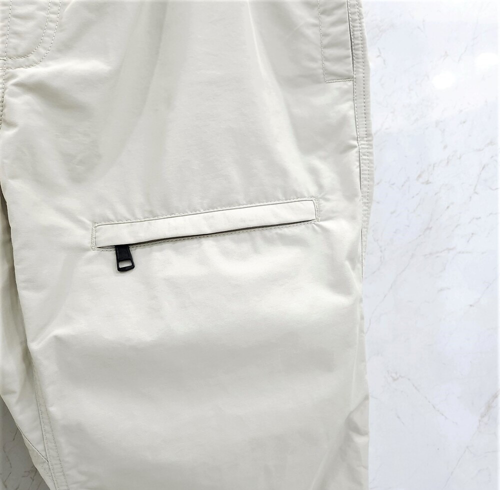 [럭스유] 48 / 몽클레어 로고 밴디 조거팬츠 H10912A00029