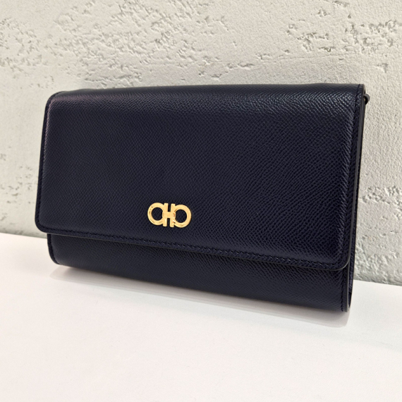 페레가모 간치니 미니 체인 크로스백 네이비 22-0017