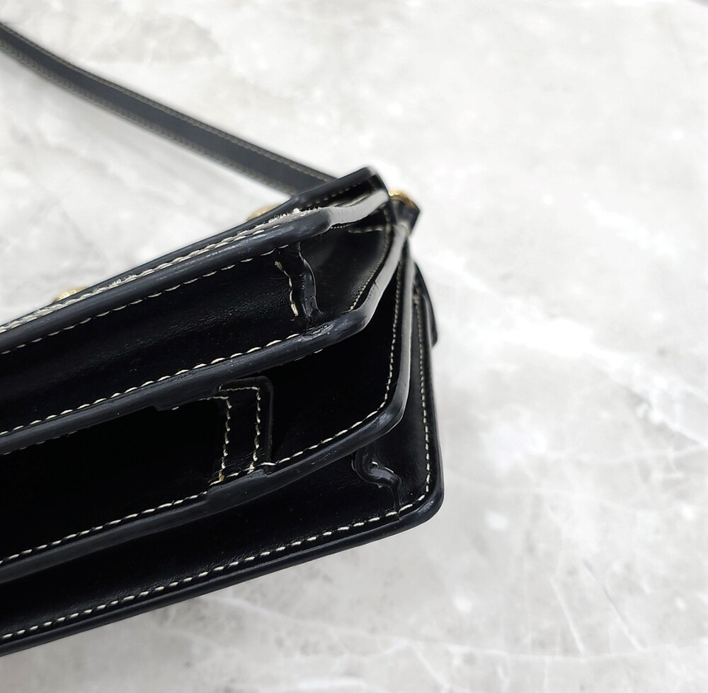 [럭스유] 버버리 미니 포켓 호스페리 타이틀백 8031901