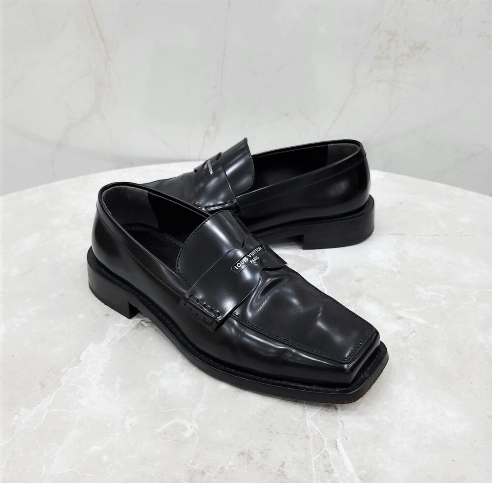 [럭스유] 36 / 루이비통 코넬리 라인 시그니처 플랫 로퍼