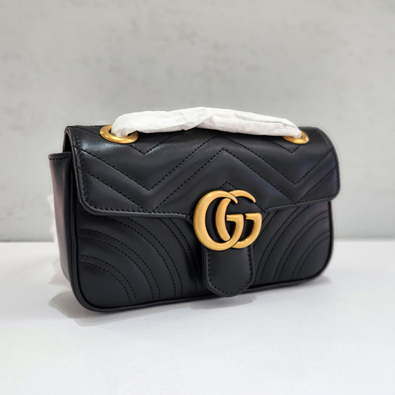 구찌 GG 마몬트 마틀라세 체인 미니 숄더백 25년 새상품 446744