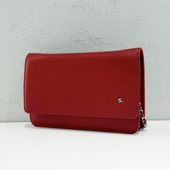 샤넬 까멜리아 WOC 레드 은장 크로스백 16번대