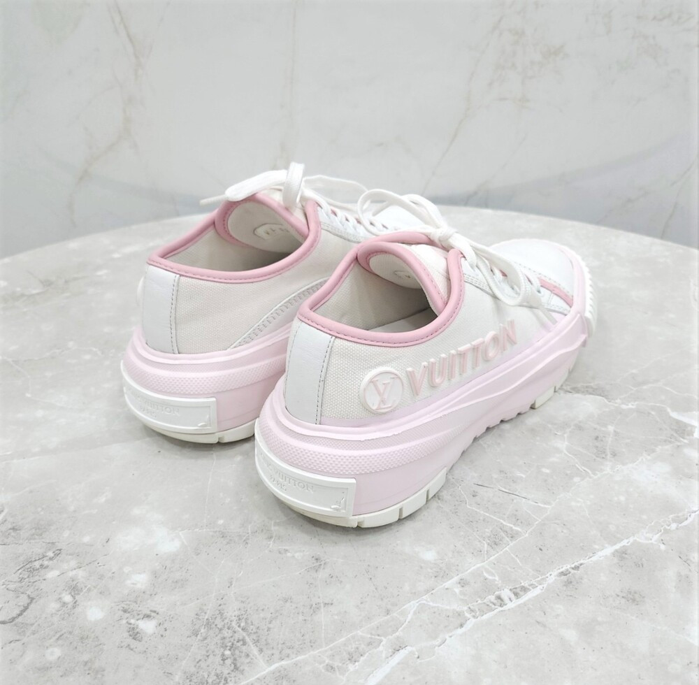 [럭스유] 35 / 루이비통 LV 스쿼드 스니커즈