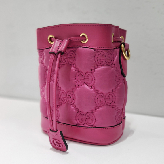 구찌 GG 마틀라세 레더 버킷백 728231