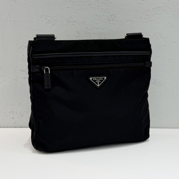 프라다 나일론 삼각로고 크로스백 2VH251