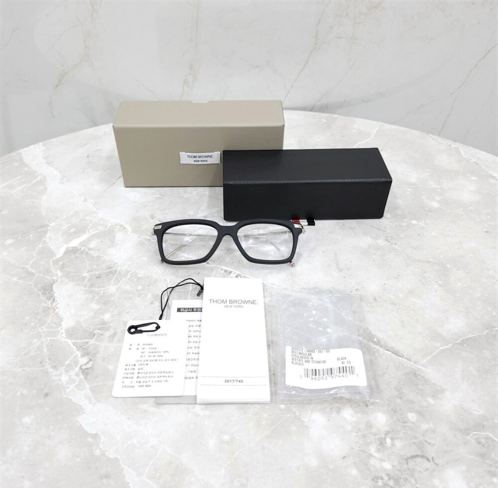 [럭스유] (새상품) 톰브라운 무광 티타늄 안경