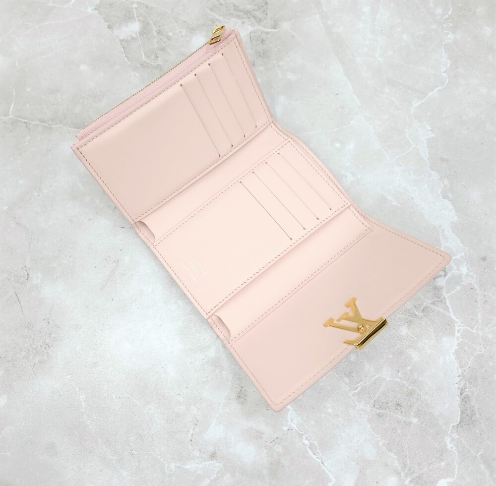 [럭스유] 루이비통 카퓌신 컴팩트 월릿 지갑 로즈자스민 M82361