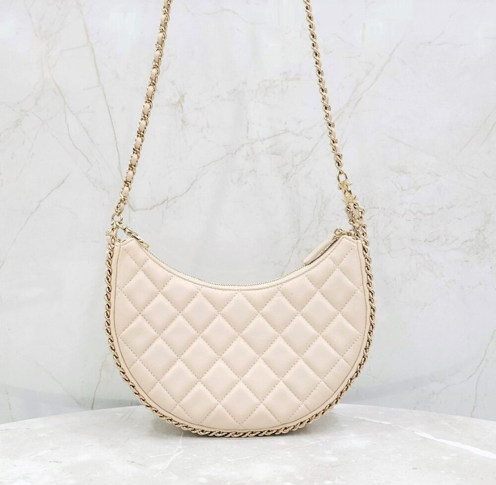 [럭스유] 샤넬 뉴문 호보백 스몰 에크루 샴페인골드 신형내장칩 AS3917