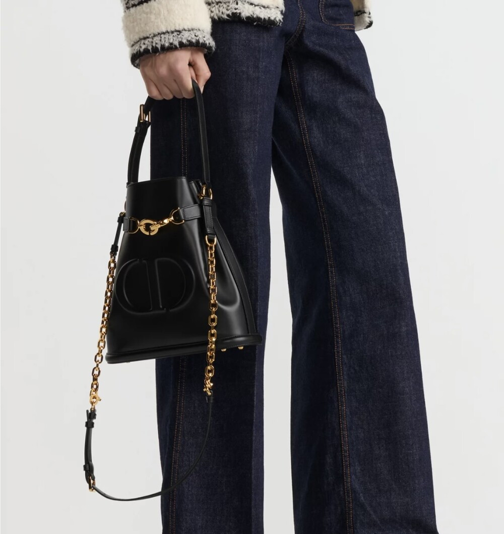 [럭스유] 디올 쎄 디올 블랙 CD 미디엄 백 M2271UBHA_M900