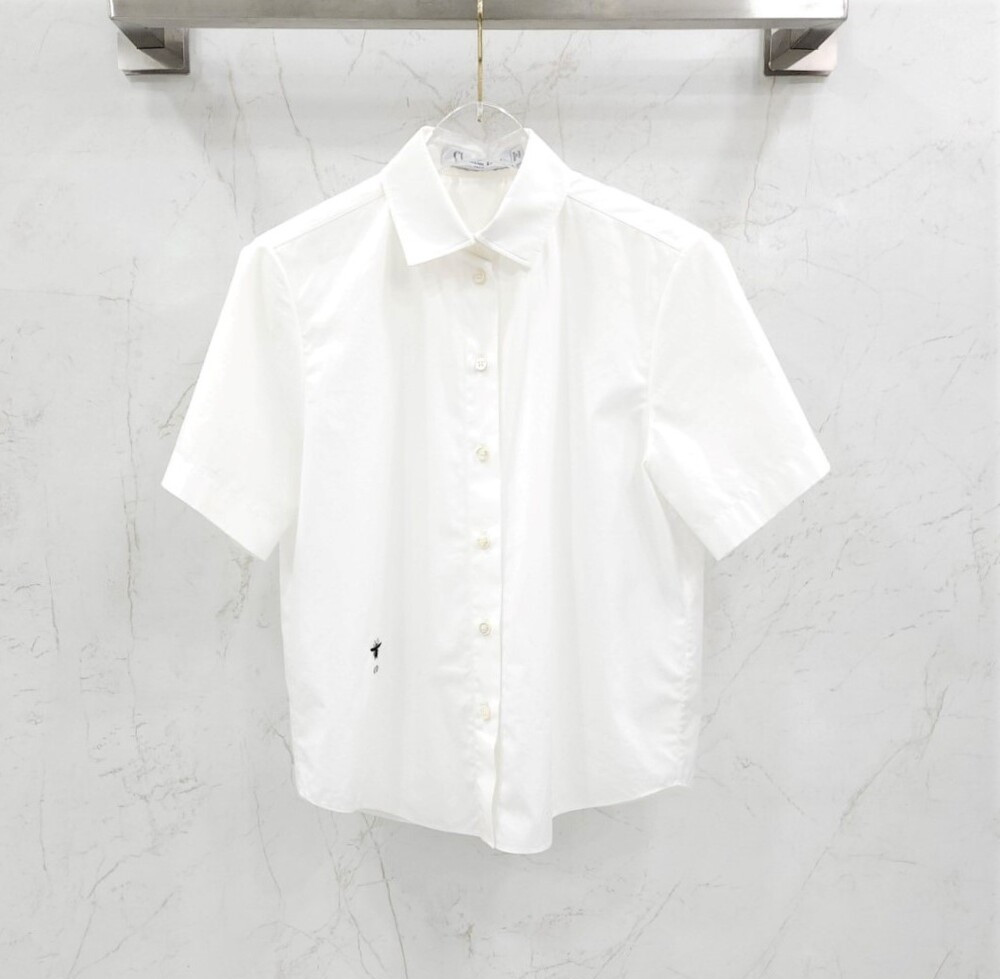 [럭스유] 34 / 디올 크롭 버튼 업 블라우스 111B61A3356