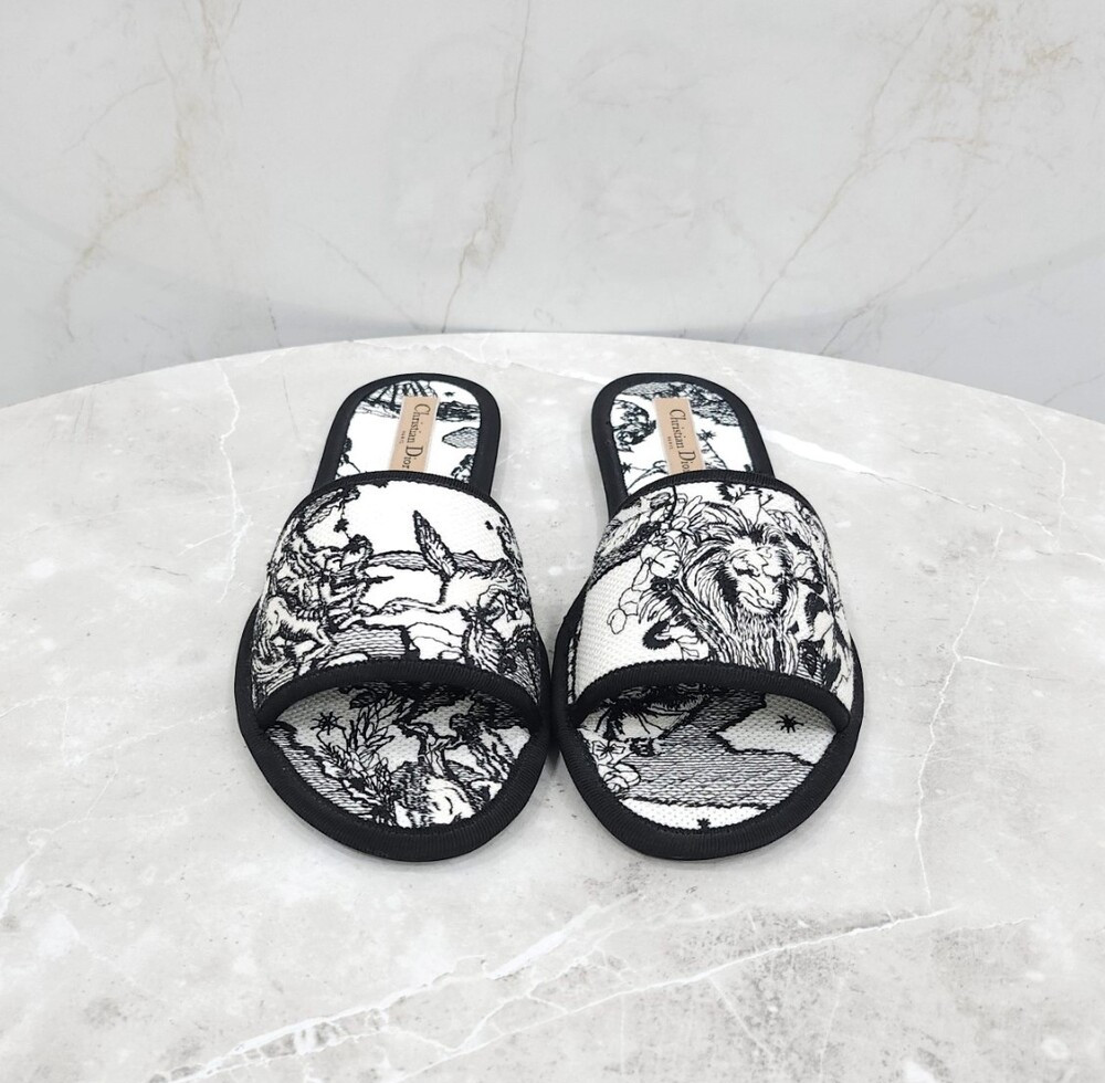 [럭스유] (새상품) 38 / 디올 슬라이드 뮬 슬리퍼