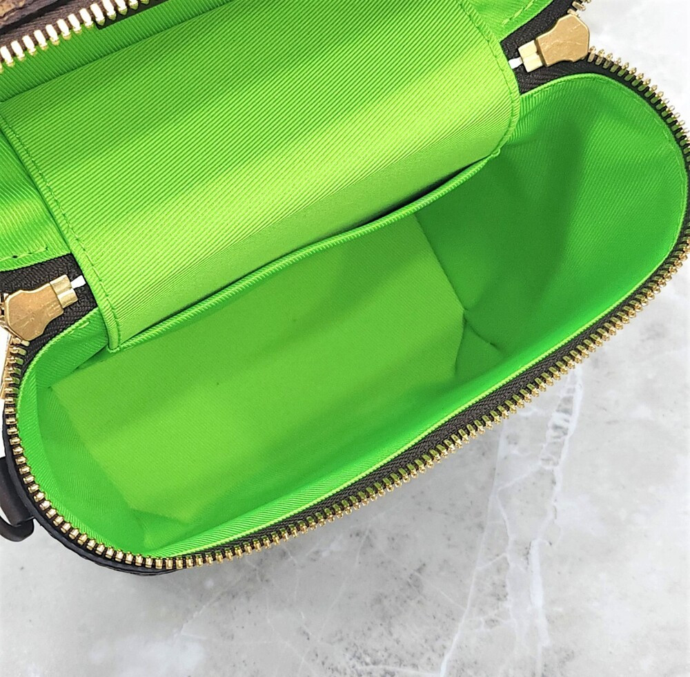 [럭스유] (새상품) 루이비통 한정판 버티컬 트렁크 박스 크로스백